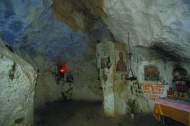 В келье
